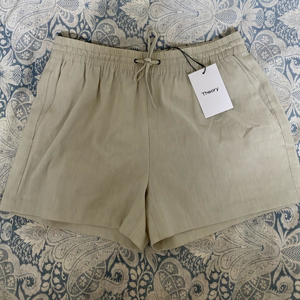 NWT Theory Simple Linen Blend Shorts, Small